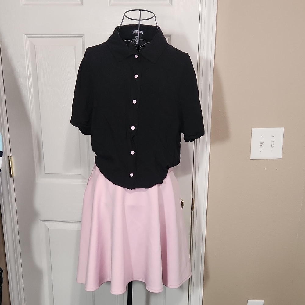 Hot Topic Black Button-Up Top - Picture 3 of 6